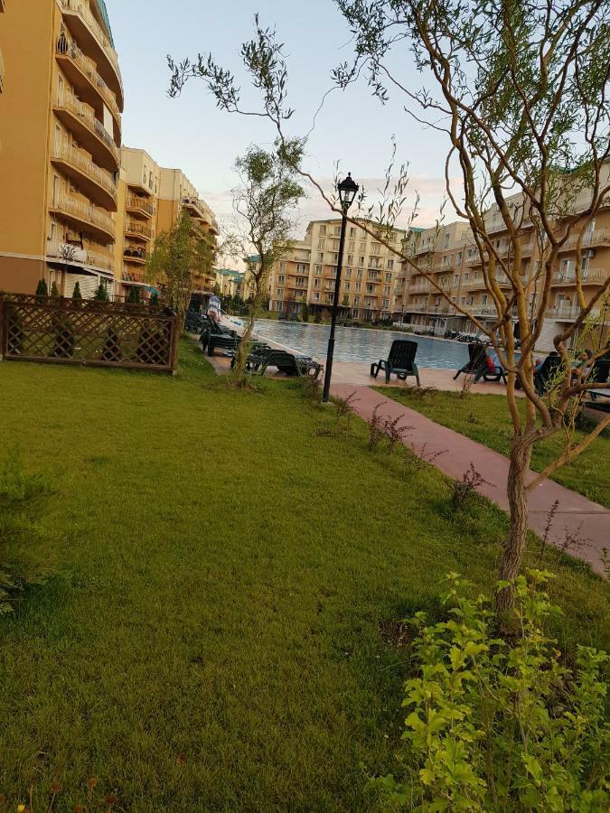 Luxury Apartment With Pool In North Bucharest Cretuleasca Eksteriør billede